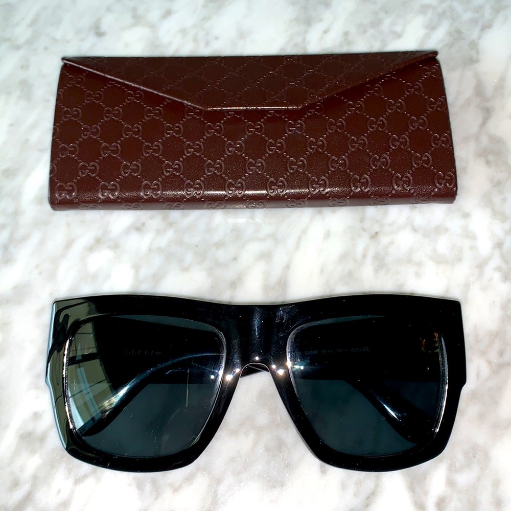 GUCCI ‘GG’ logo square sunglasses oversized lenses